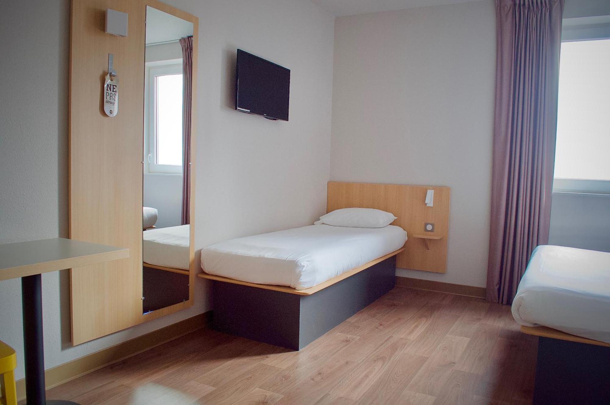 B&B Hotel Bordeaux Langon Экстерьер фото